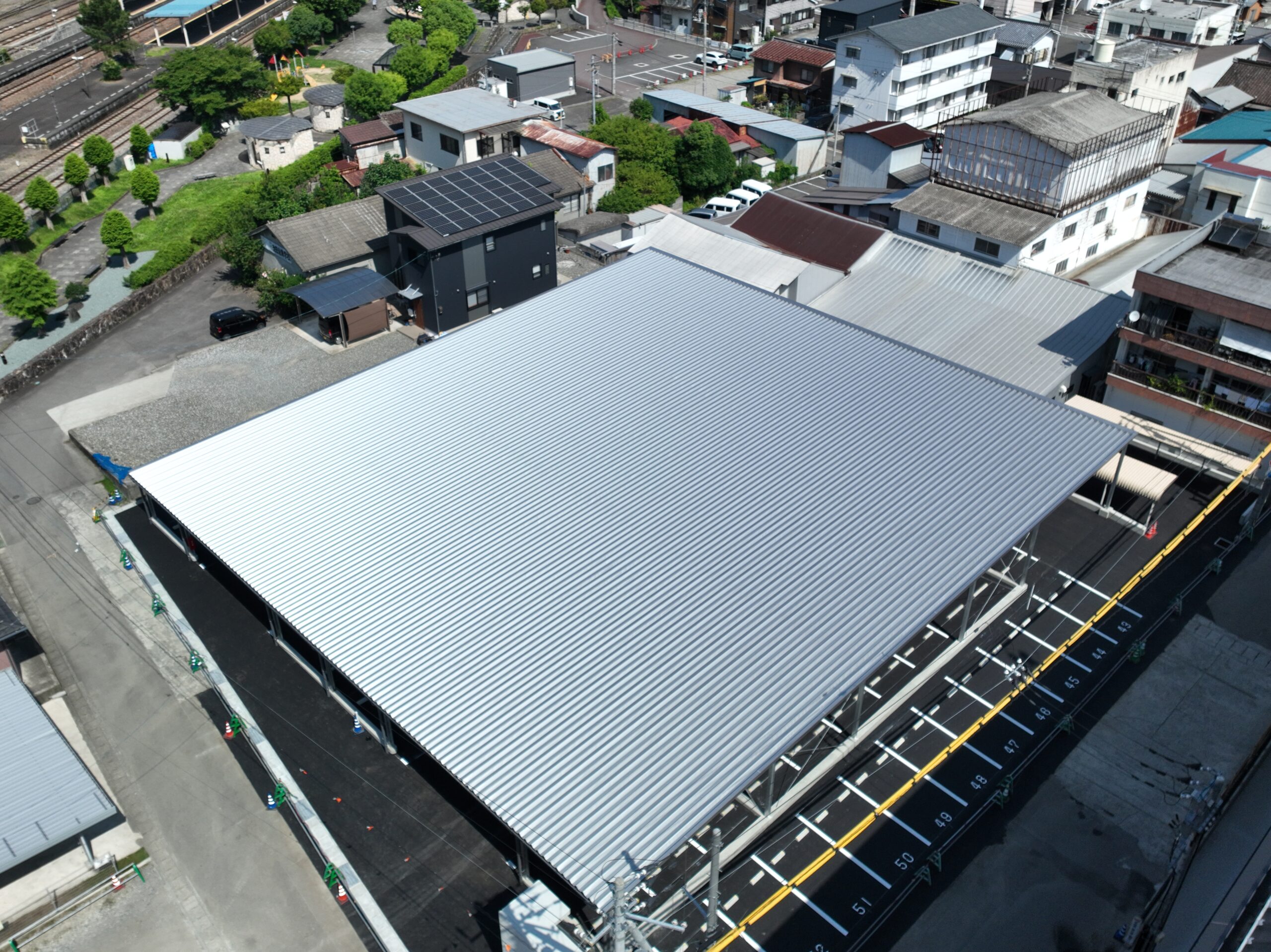 三好市役所西側駐車場が完成しました。スライド01