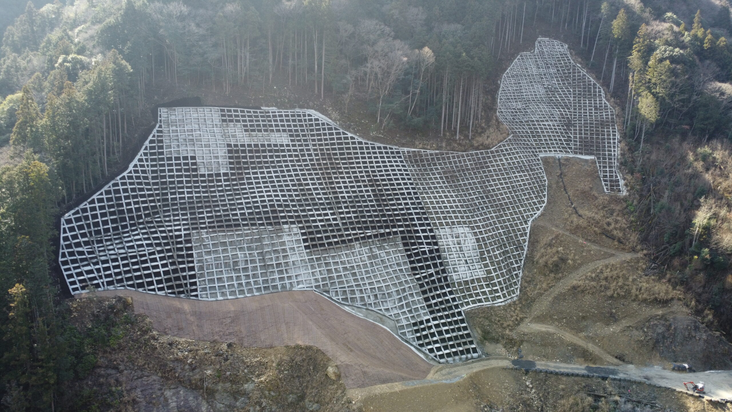 白川作業所にてカーボン・オフセットを実施しました。スライド01